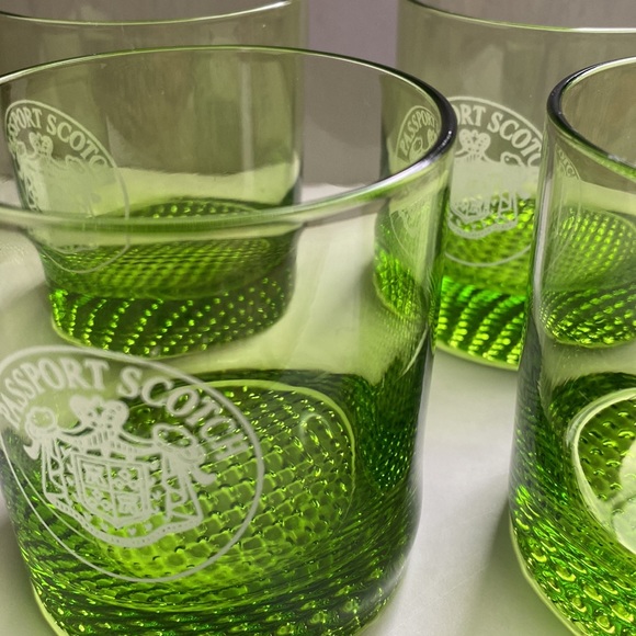Vintage Branded Passport Scotch lo ball green glasses - Picture 2 of 9